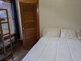 The Oliver House - Adults Only