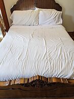 The Oliver House - Adults Only