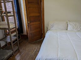 The Oliver House - Adults Only