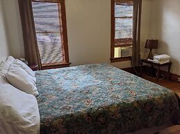 The Oliver House - Adults Only