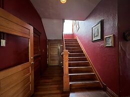 The Oliver House - Adults Only