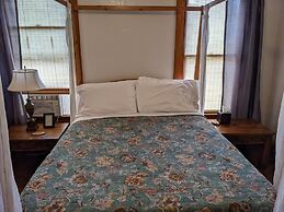 The Oliver House - Adults Only