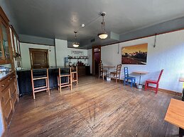 The Oliver House - Adults Only