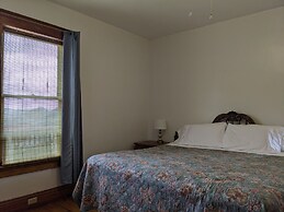 The Oliver House - Adults Only