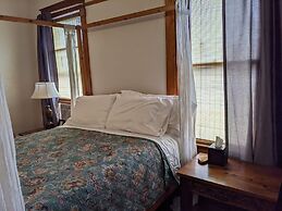 The Oliver House - Adults Only