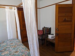 The Oliver House - Adults Only