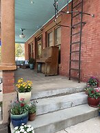 The Oliver House - Adults Only