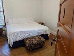 The Oliver House - Adults Only