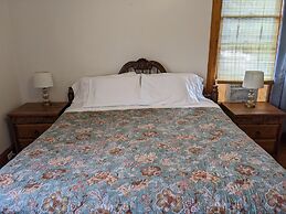 The Oliver House - Adults Only