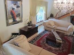 La Baruné Guest House