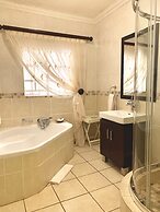 La Baruné Guest House