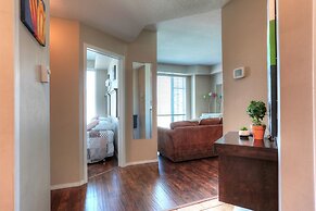 Sunset Waterfront Resort by KelownaGo