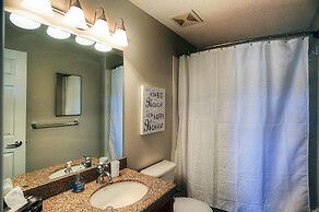 Sunset Waterfront Resort by KelownaGo