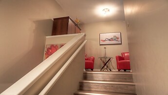 Discovery Bay by KelownaGo