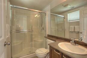 Discovery Bay by KelownaGo