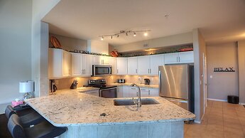 Discovery Bay by KelownaGo