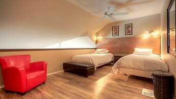 Discovery Bay by KelownaGo