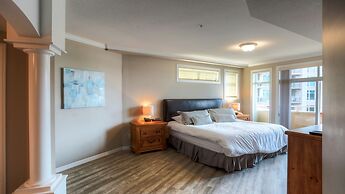 Discovery Bay by KelownaGo