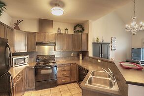 Discovery Bay by KelownaGo