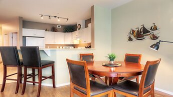 Discovery Bay by KelownaGo