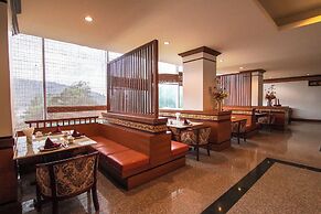 Arawan Riverside Hotel