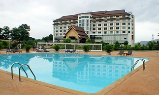 Arawan Riverside Hotel