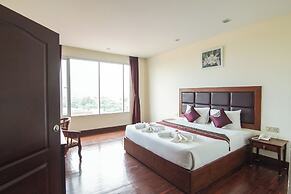 Arawan Riverside Hotel