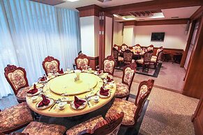 Arawan Riverside Hotel