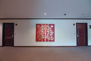 Arawan Riverside Hotel