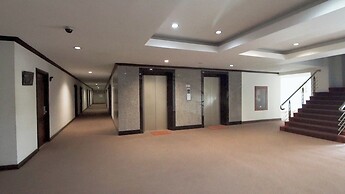 Arawan Riverside Hotel