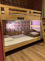 Guest House Rojiura - Hostel