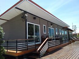 The Ford Sunset Beach Resort