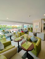 88 Courtyard Hotel