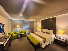 88 Courtyard Hotel