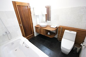 Royal Kalaw Hills Resort