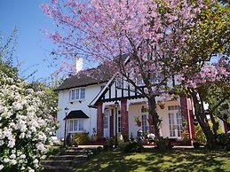 Royal Kalaw Hills Resort