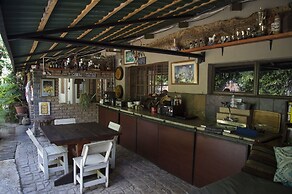 Tsumeb Backpackers & Safari