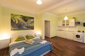 Apartment for Friends