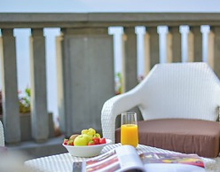 Villa Lario Resort Mandello