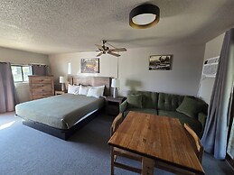 Silver Rapids Lodge