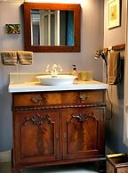 Blue Gables Bed and Breakfast