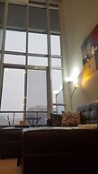 Lavish Suites - Two Story Loft - Downtown Toronto