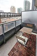 Lavish Suites - Two Story Loft - Downtown Toronto