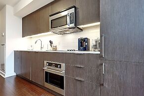 Lavish Suites - Two Story Loft - Downtown Toronto