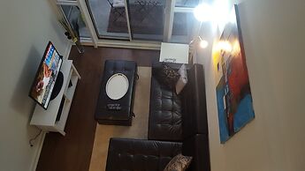 Lavish Suites - Two Story Loft - Downtown Toronto