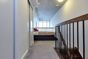 Lavish Suites - Two Story Loft - Downtown Toronto