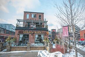 Lavish Suites - Two Story Loft - Downtown Toronto