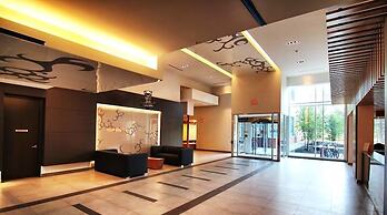 Lavish Suites - Two Story Loft - Downtown Toronto