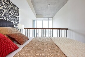Lavish Suites - Two Story Loft - Downtown Toronto