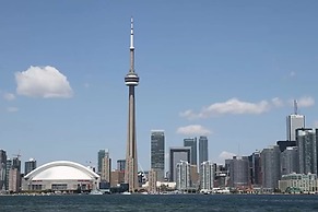 Lavish Suites - Two Story Loft - Downtown Toronto